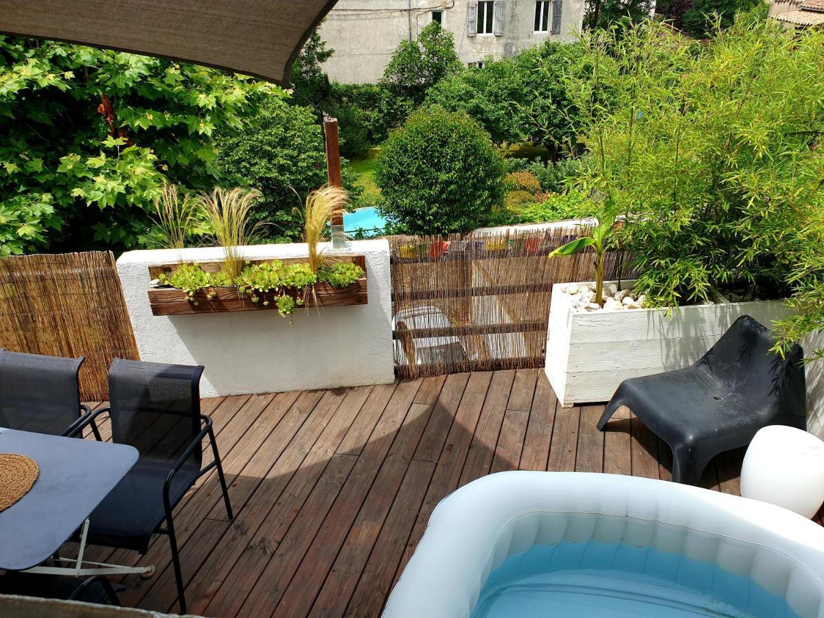 Duplex Avec Spa Et Terrasse En Plein Centre Du Village Saint-Jean-du-Gard Kültér fotó