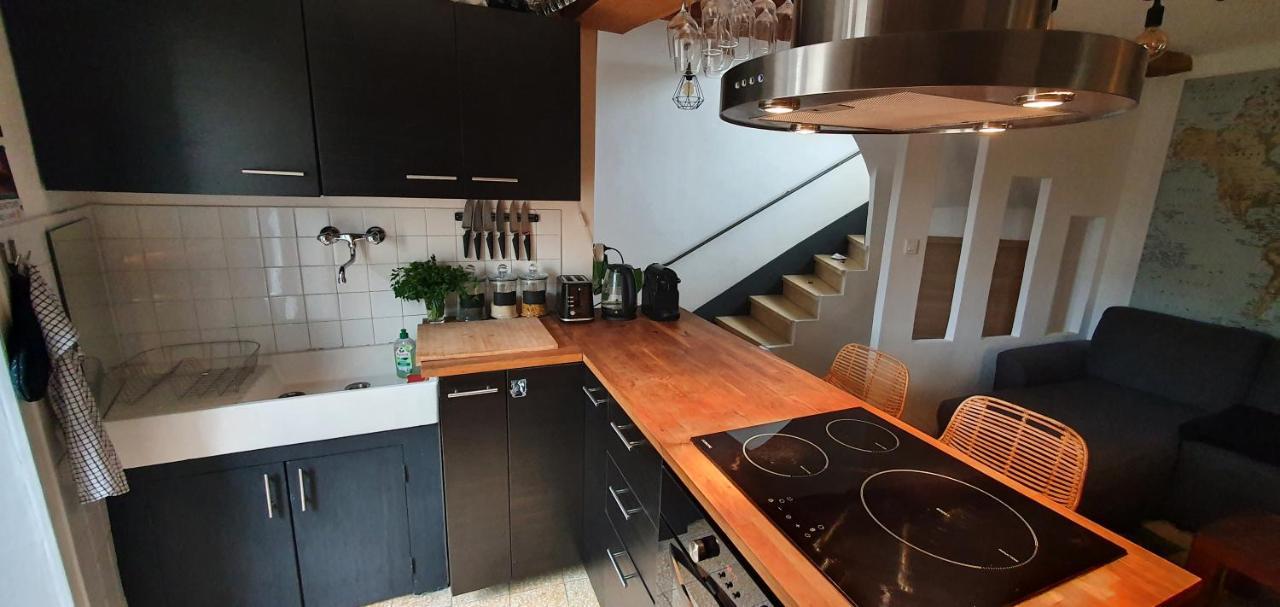 Duplex Avec Spa Et Terrasse En Plein Centre Du Village Saint-Jean-du-Gard Kültér fotó